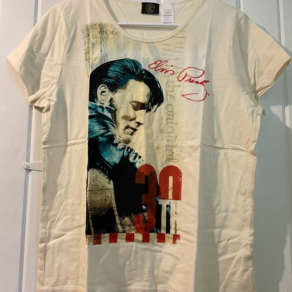 Official signature Elvis tee-medium like new